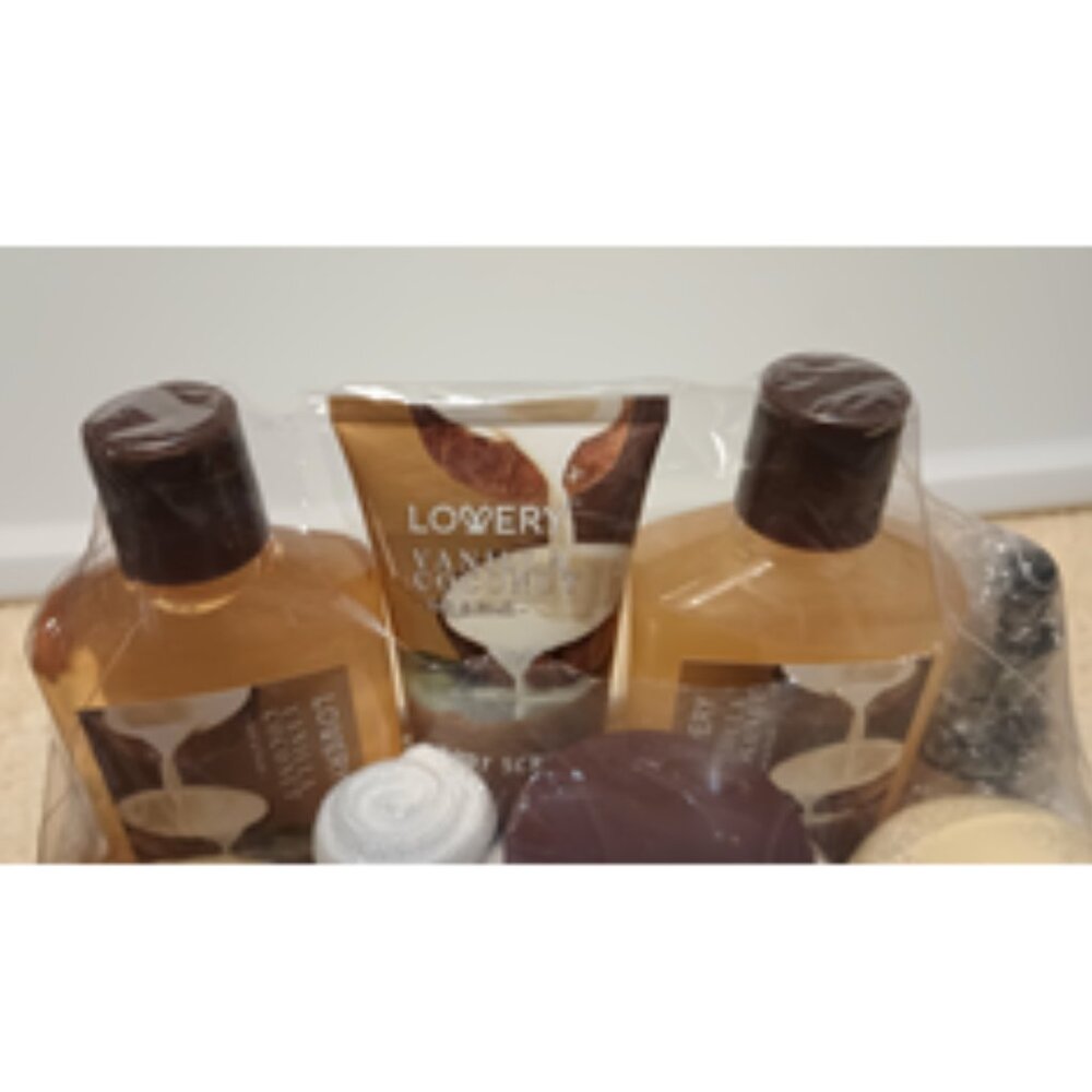 NWT ~ Lovery's 9 Piece Vanilla & Coconut Spa Gift Basket - Picture 12 of 12